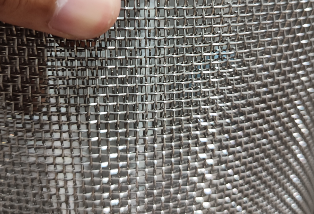 LƯỚI INOX ĐAN Ô 3MM