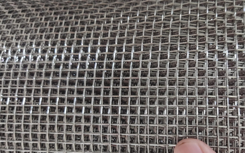 LƯỚI INOX ĐAN Ô 4MM